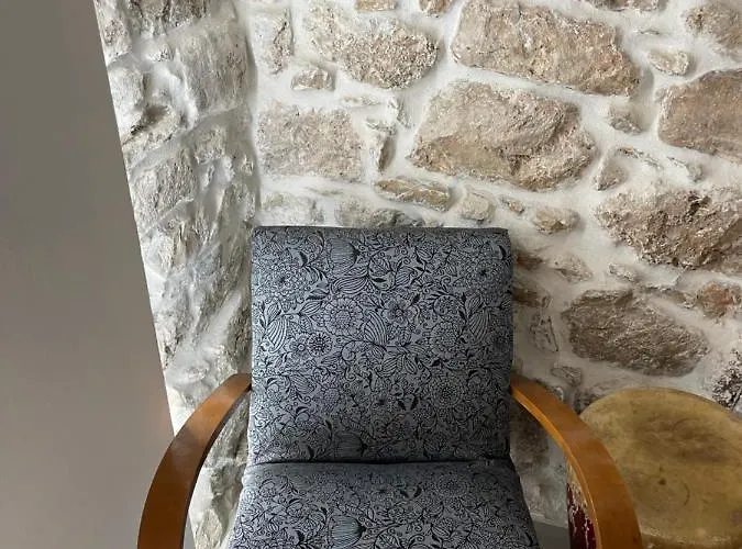 Cres Studio C